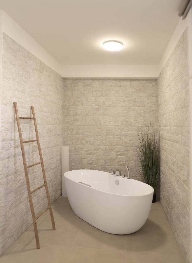 Apartments Terra Sun With Private Pool Or Jacuzzi 奈维斯 外观 照片