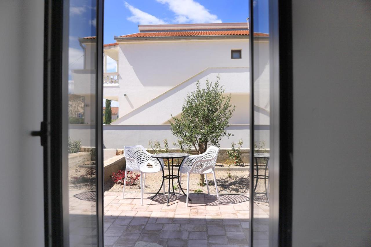 Apartments Terra Sun With Private Pool Or Jacuzzi 奈维斯 外观 照片